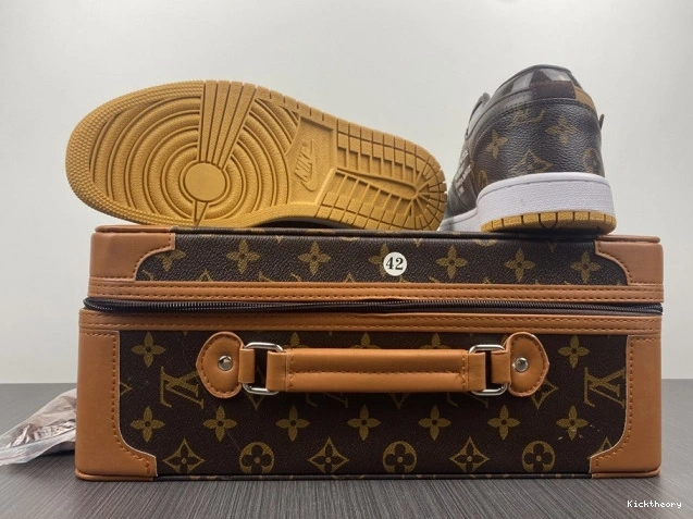 Kicktheory AJ1 Off-Louis OW Jordan x 1 LOW Air 0822
